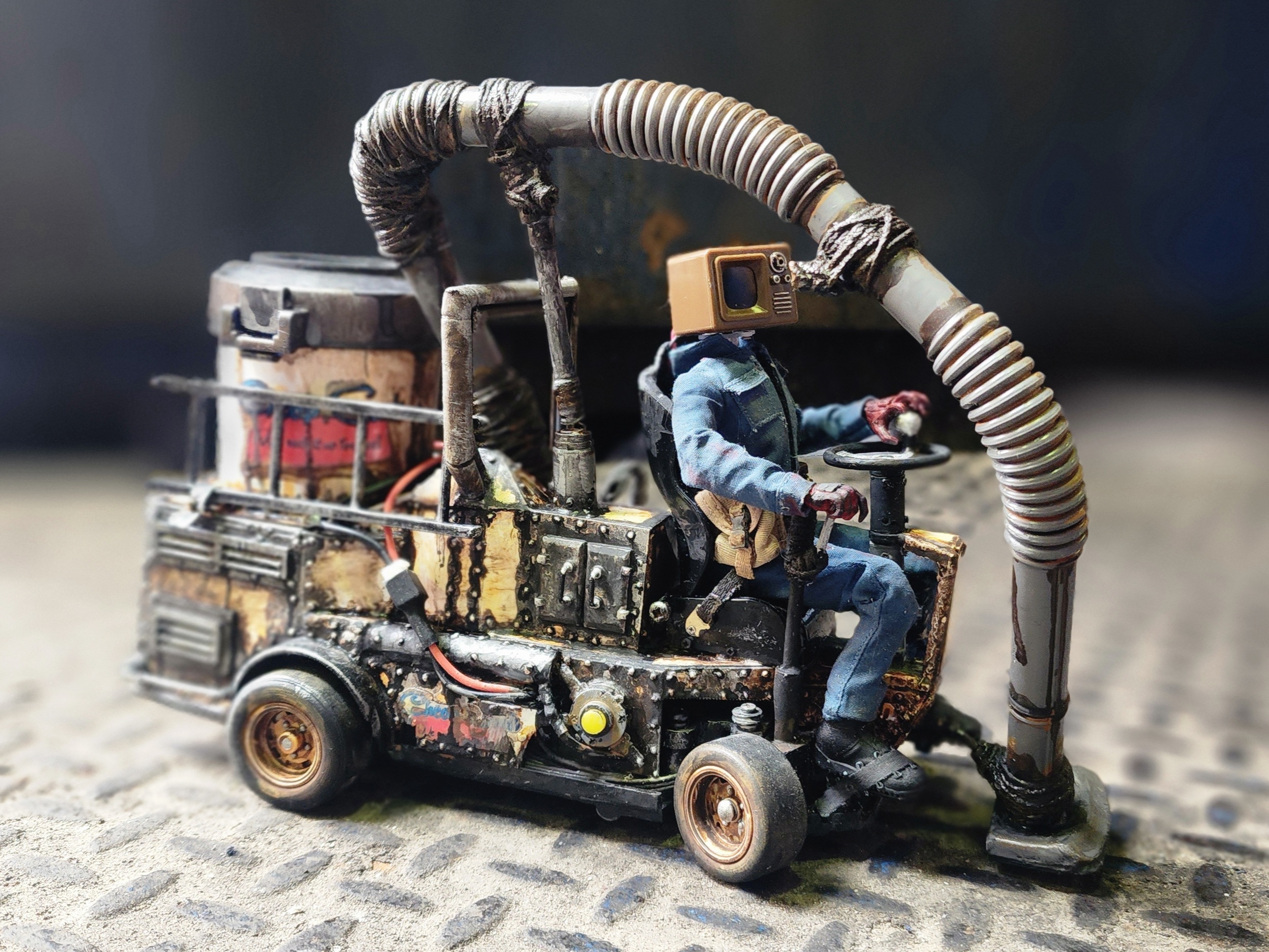 WASTEWORLD TOYS - exhibit detail 2